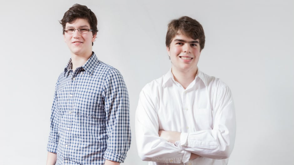 Capa da matéria Antes dos 18 anos, Pedro e Henrique criaram sozinhos uma empresa milionária