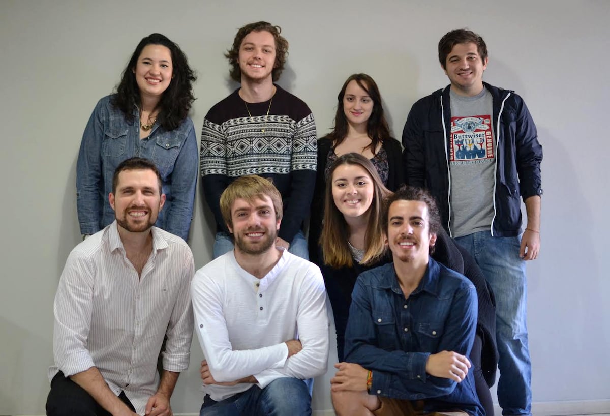 Capa da matéria Como um grupo de jovens criou a Politize!, startup brasileira de política premiada em Davos