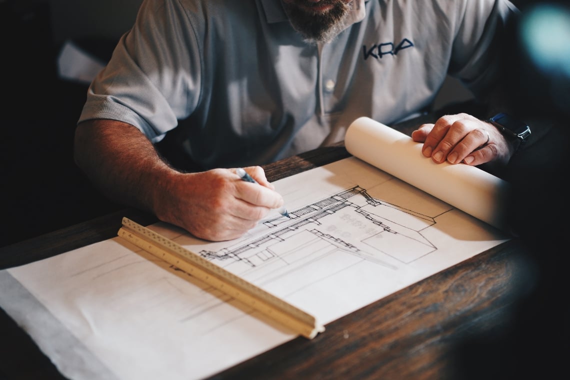 Capa da matéria Qual a diferença entre arquiteto e engenheiro? Conheça as possibilidades de carreira em Arquitetura!