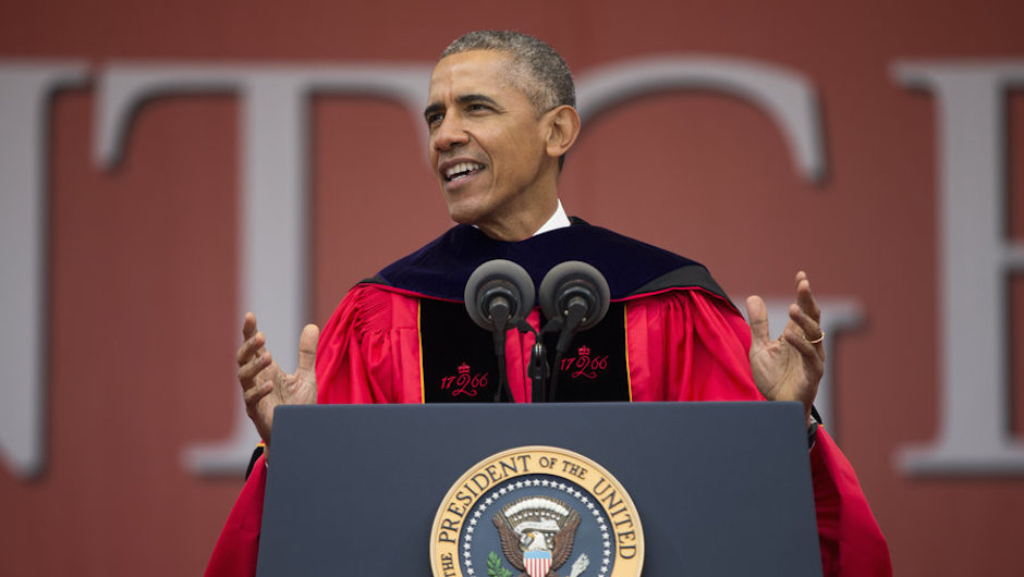 Barack Obama discursa na Universidade Rutgers, em 2016