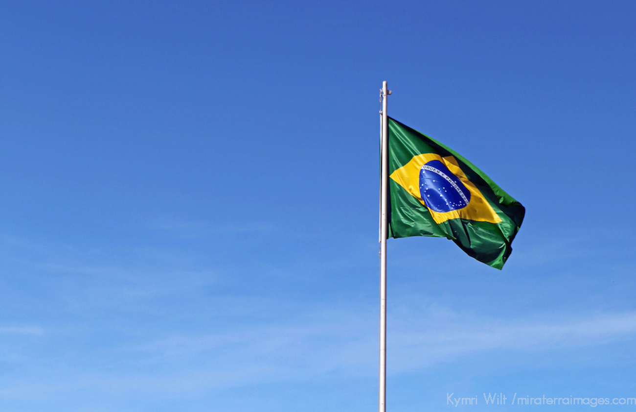 Brazilian flag Bandeira brasileira tremula ao vento em Brasília